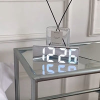 Horloge numérique miroir
